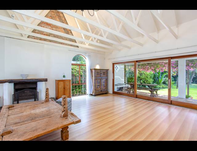 3 BEDROOM HOUSE RENTED IN CONSTANTIA